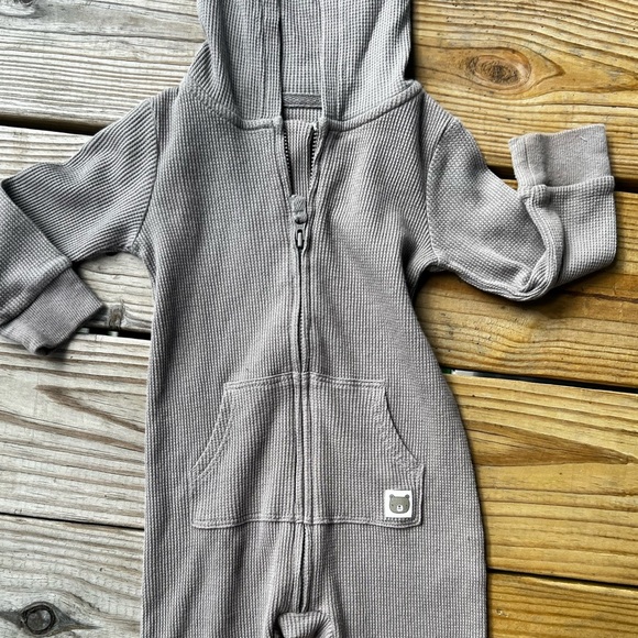 Infant Baby Toddler 12M Carter's brown hooded zip up one piece - Picture 3 of 5